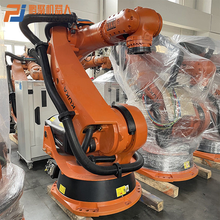 Uso del brazo de paletización de robots Kuka para el manejo, paletización, descarga, manipulador, brazo robótico