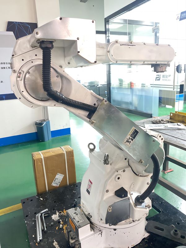 XRC Usado Brazo Robótico Carga útil 20 kg Yaskawa CR20 Robots de sala limpia, Robots de manipulación de materiales, Robots de recogida y colocación