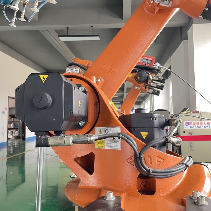 Robot de soldadura por arco Kr16 con peso de robot de 235 kg y controlador XP Waterjet Automatización de procesamiento de carne serie ArcWorld