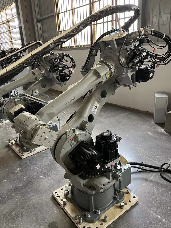 MH50 Robots usados YASKAWA ±0,07 mm Repetibilidad para la extracción y corte de materiales