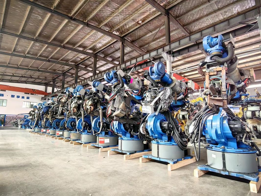 Máquina de soldadura automática de puntos de batería rápida y precisa ES200D Robot Yaskawa ES200D para soldadura, manipulación y paletización