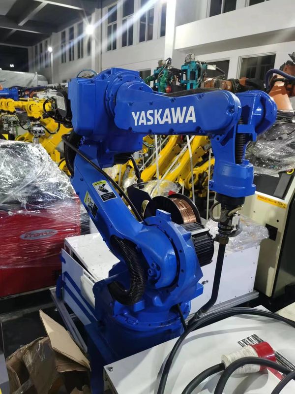 Soldadura industrial MA1400 Yaskawa brazo robótico usado con carga útil de 3 kg con gabinete de control de 6 ejes