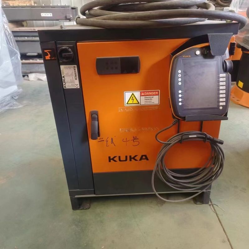 KUKA KR210 R2700 Prime Robot de 6 ejes 210kg Carga útil 2700mm Rango para soldadura puntual Paletación Carga y descarga