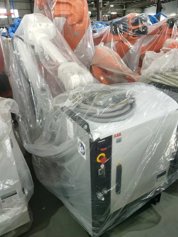 ABB IRB 4600-40/2.05 IP67 de 6 ejes 40 kg de carga útil media ABB Robot para aplicaciones de desbaste y recogida y colocación de máquinas.