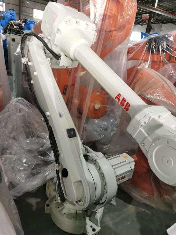 ABB IRB 4600-40/2.55 Brazo robótico de 6 ejes para el ensamblaje de fabricación aditiva, distribución y más carga útil de 40 kg y alcance de 2550 mm