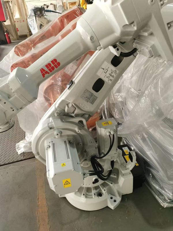 Robots de corte de fibra de vidrio con alcance de 2050 mm y modo de accionamiento mecánico