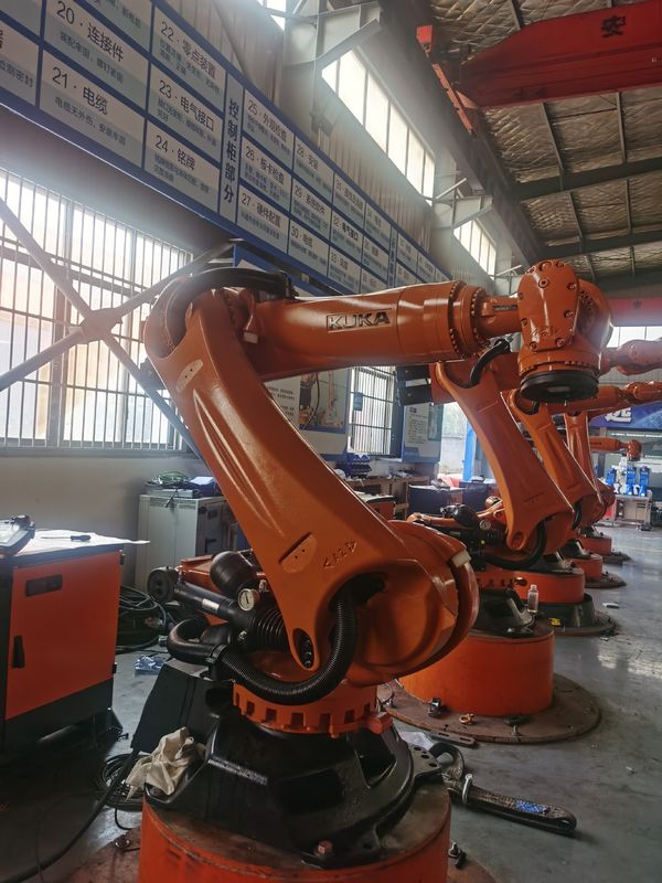 Software de Kuka utilizado KUKA KR240 R2900 Ultra Robots IP 65 Seguridad ±0,1 mm Repetibilidad y más para estándares altos 240kg Carga útil 2900mm alcance