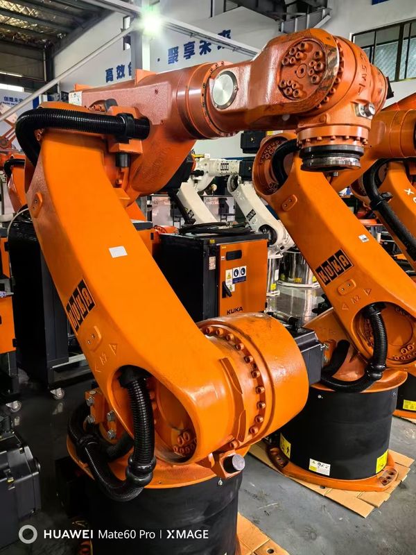 Controlador KRC4 incluido Robots KUKA usados KR60-3 60kg Carga útil 2033mm Alcance para carga Manejo Corte y montaje