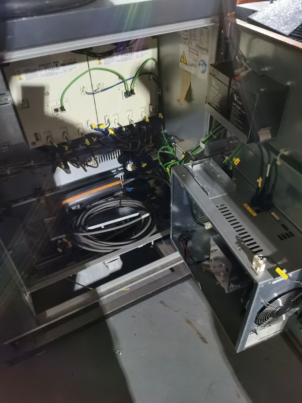 Controlador KRC4 incluido Robots KUKA usados KR60-3 60kg Carga útil 2033mm Alcance para carga Manejo Corte y montaje