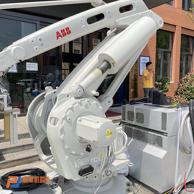 Robot industrial usado IRB660-250 3,15 de ABB cuatro brazos robóticos de AXIS ABB