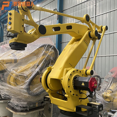 Utilizado 4 robots de empaquetado industriales del robot FANUC M-410iC/110 Fanuc de AXIS