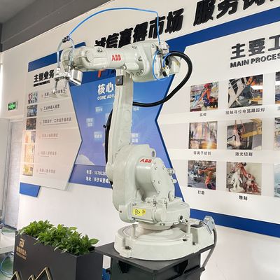 ABB IRB1600-10/1.45 utilizó el robot de soldadura de laser