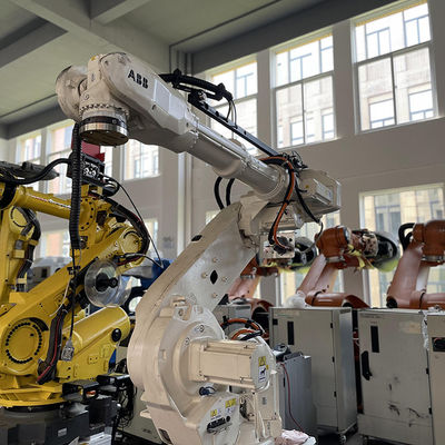 IP67 utilizó el robot de pulido que molía IRB6640-130/3.2 del borde de madera de los robots de ABB