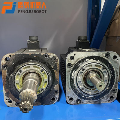Segunda importación original serva del motor SGMRS-37A2A-YR11 de Yaskawa 3700W de la mano