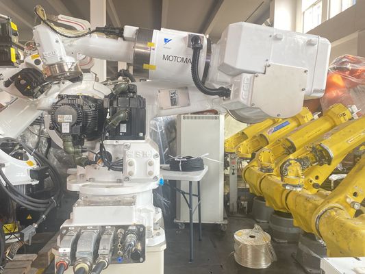 Segunda mano robot de dirección y que empalieta CR50 de Yaskawa