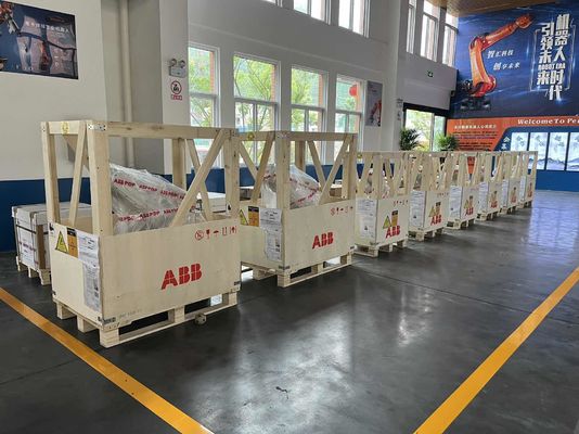 NUEVA ABB IRB 2600 M2004 20/12 -1.65/1.85 20 kg Soldadura por arco, prensado, carga y descarga de piezas, mecanizado