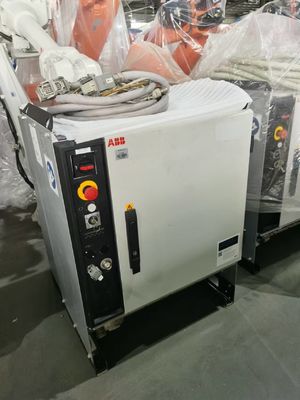 ABB IRB 4600-40/2.05 IP67 de 6 ejes 40 kg de carga útil media ABB Robot para aplicaciones de desbaste y recogida y colocación de máquinas.
