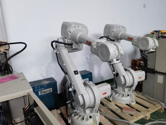ABB IRB 4600-60/2.05 2050mm Robot de carga útil de alcance medio para el manejo automatizado de máquinas y manipulación de materiales