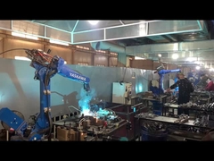 FANUC utilizó los robots industriales que manejaban el robot FANUC M-900iA/260L de la soldadura por puntos