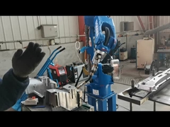 FANUC utilizó los robots industriales que manejaban el robot FANUC M-900iA/260L de la soldadura por puntos