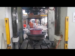 Robot industrial FANUC 2000iB 125L de AXIS de la mano de segundo 6 que empalieta manejando el manipulante
