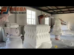 3d usado que imprime el robot de Kuka que dirige KUKA que empalieta KR210